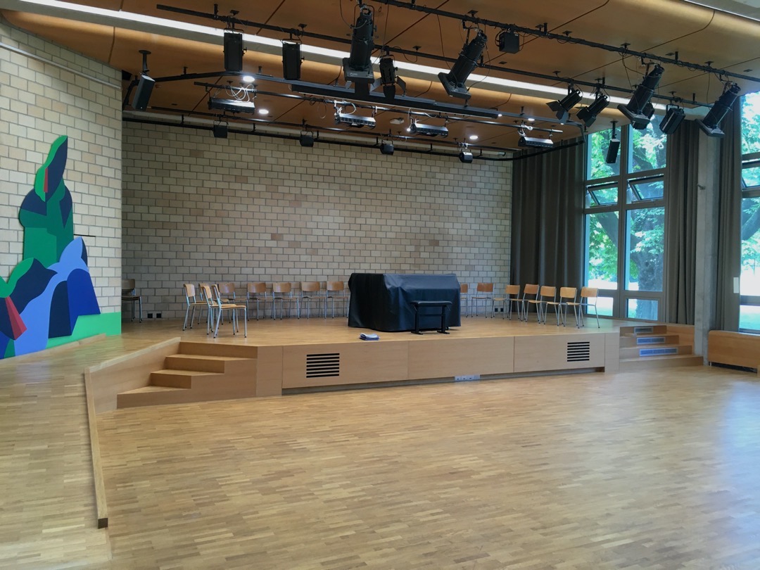 AULA BÜHNE